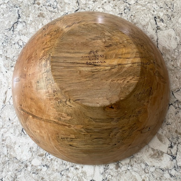 Elegant Wooden Dining Bowl - Picture 2 of 3